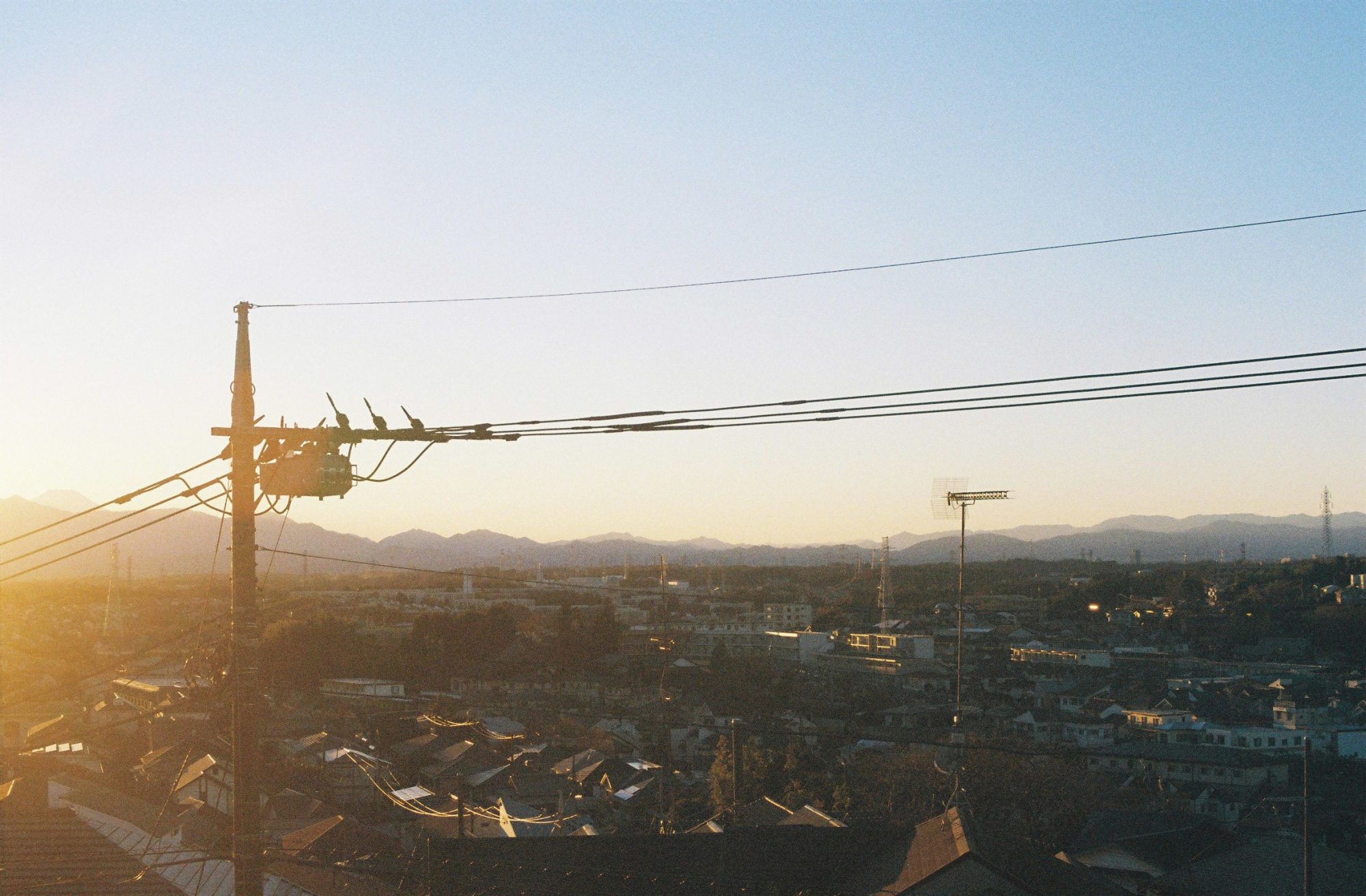 生きているだけでサバゲー状態なんだから／中里虎鉄
