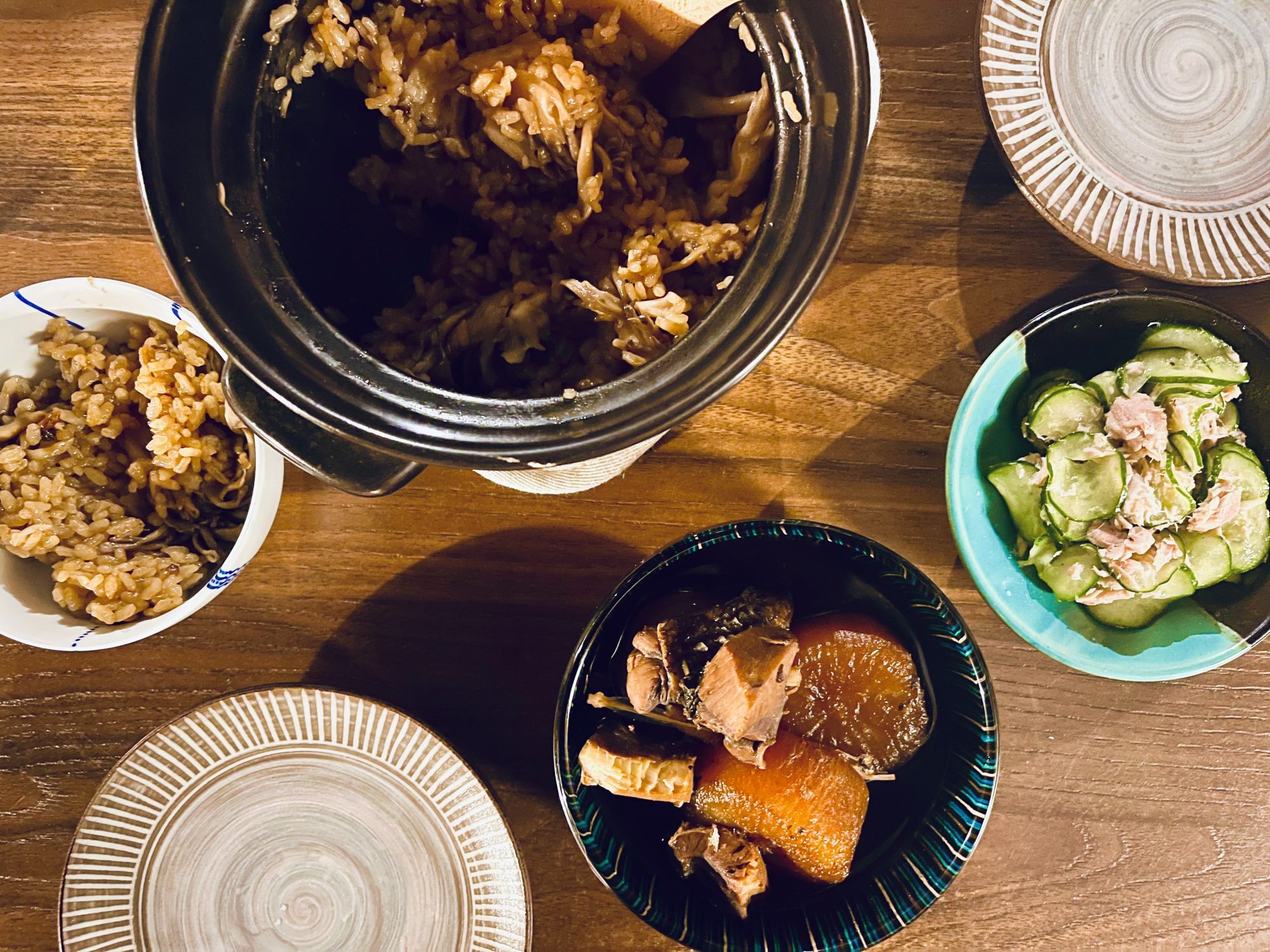 ぶり大根と猫たち、そして目を閉じなかった私たち／鴻巣麻里香