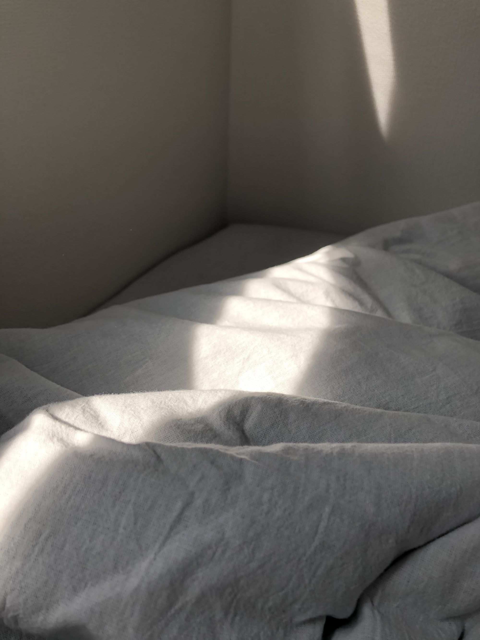 語るに足る、ささやかな　Nothing much, but worth to tell ／惠愛由