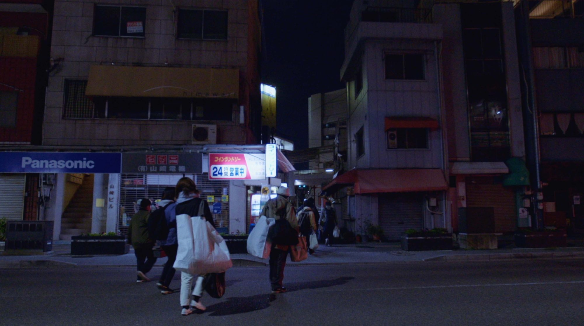 石原海監督『重力の光：祈りの記録篇』3人が綴るコラム＆東八幡キリスト教会を訪れて