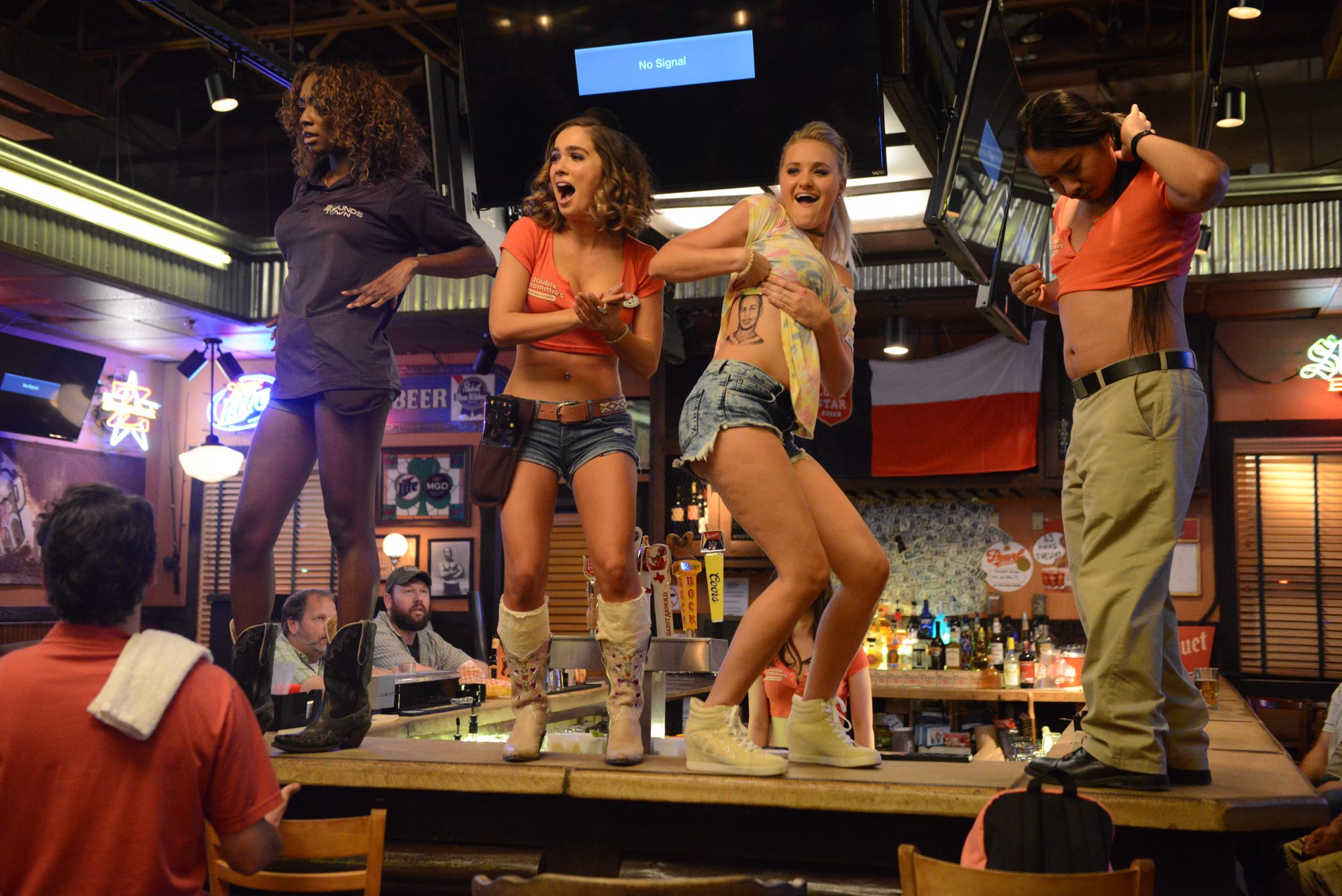 田中東子さんと吉田夏生さんが話す『サポート・ザ・ガールズ』とポストフェミニズム