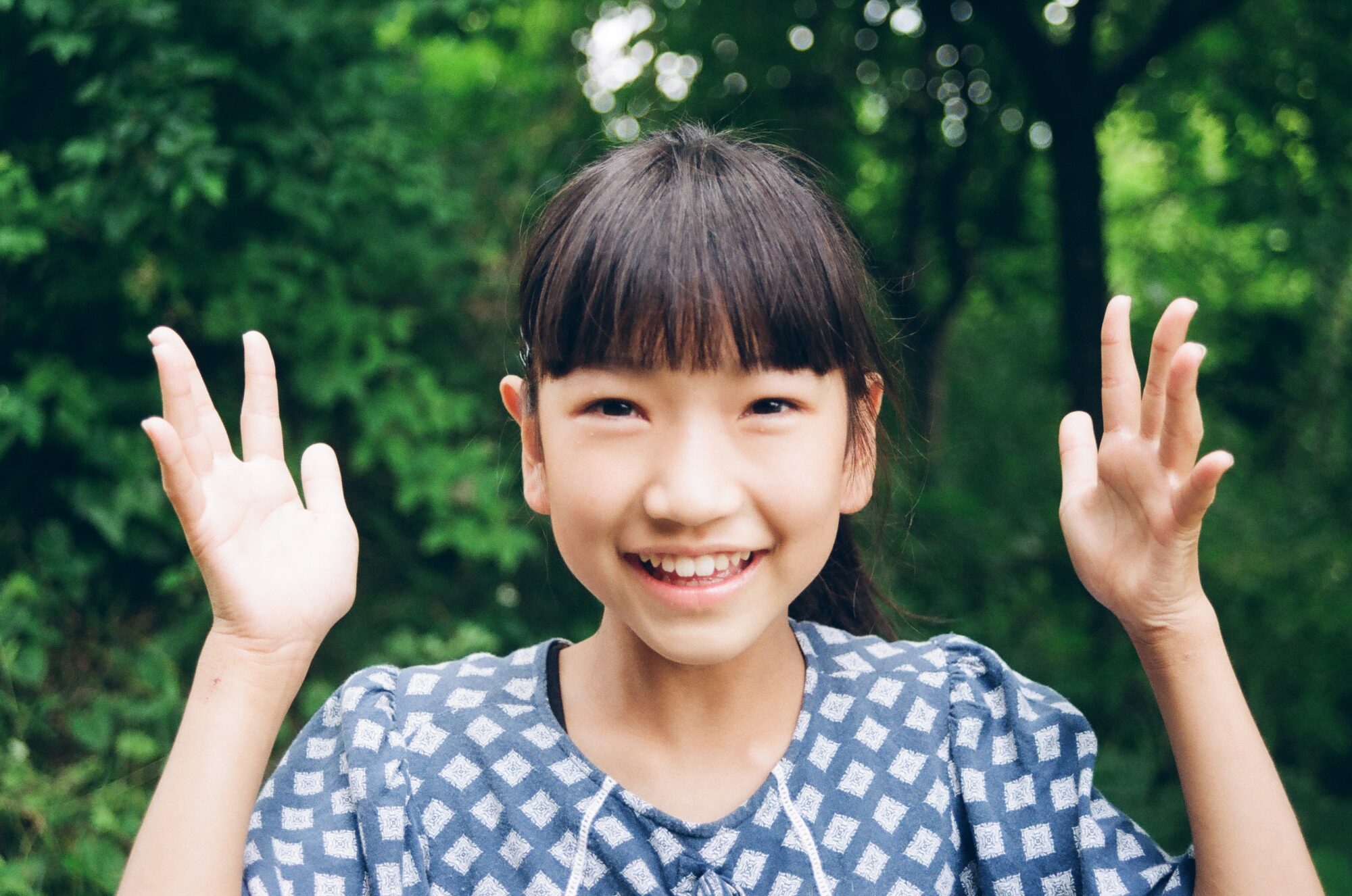 生き延びた、生き延びる／日比楽那