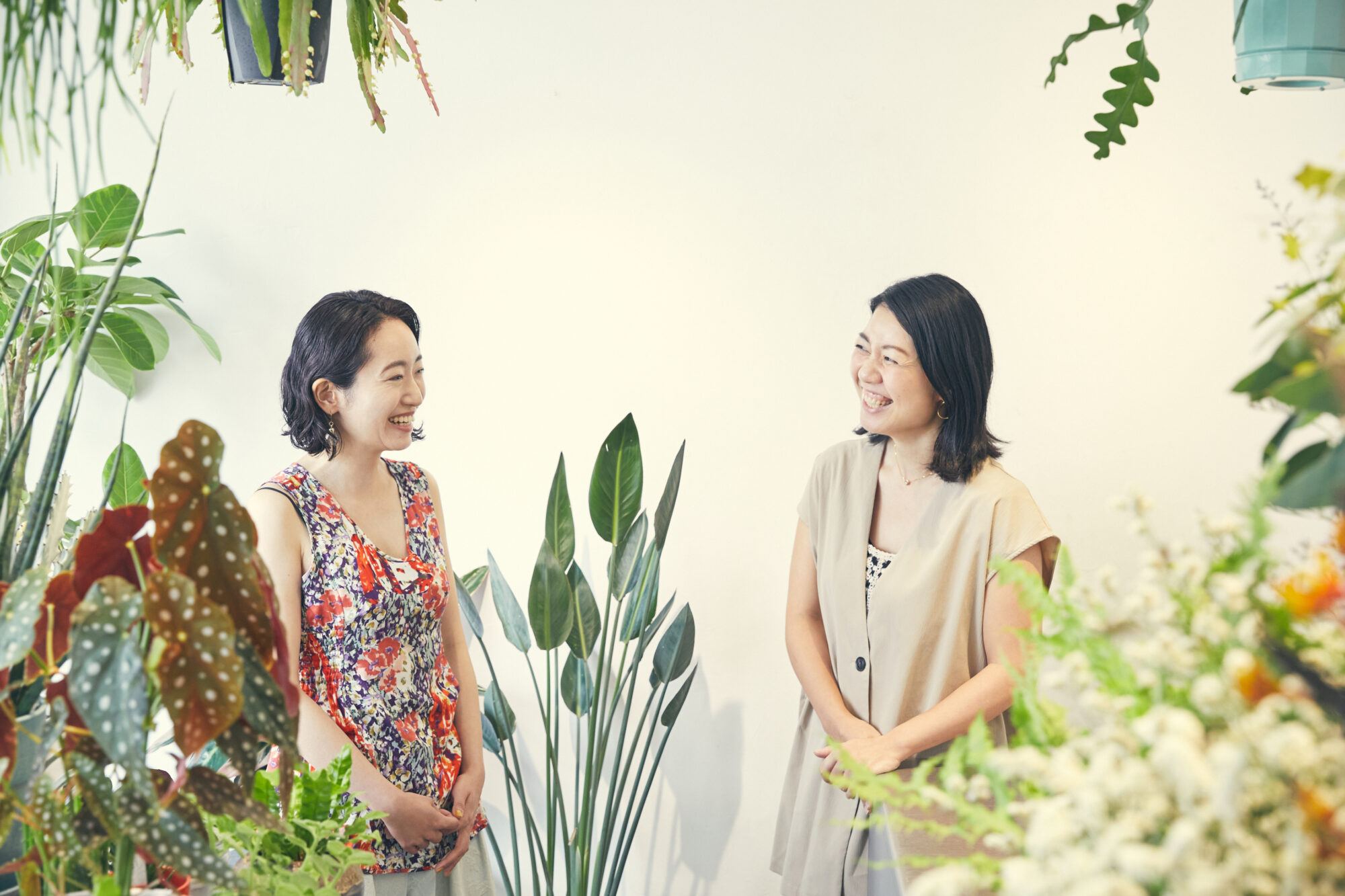 広告業界から花屋・IT業界へ。元同僚の橘優子と古田理恵が語らう「女性と仕事」