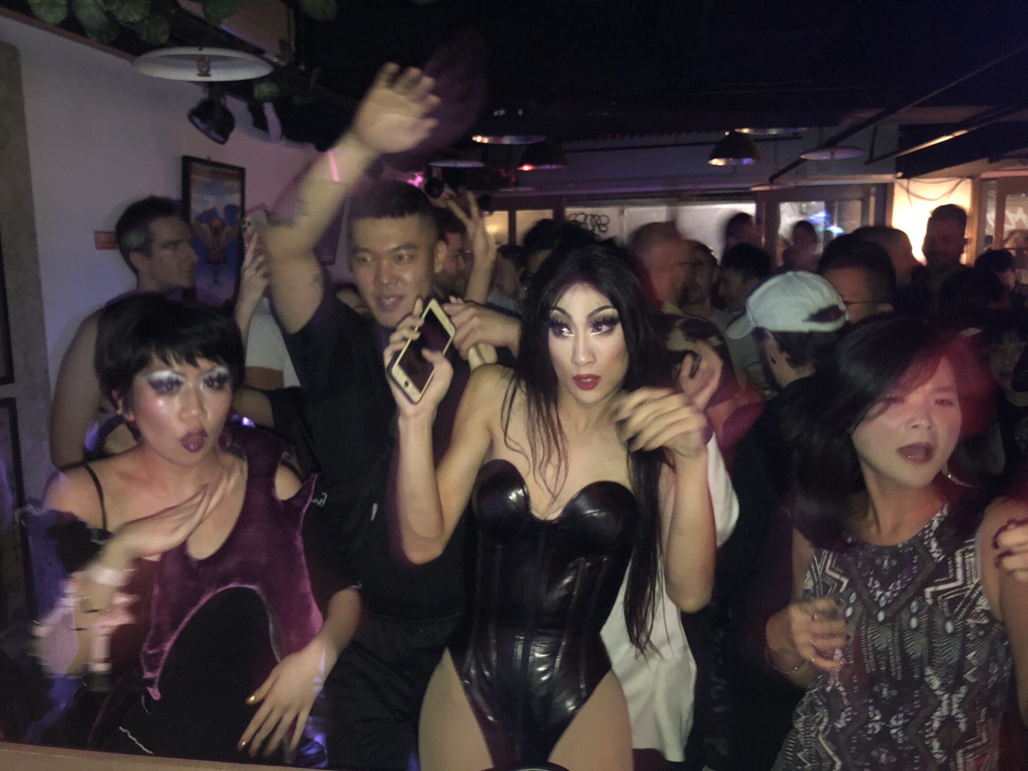 台北のクィアによるクィアのためのパーティー。Queer Trash Taiwan主催・バイロンに聞く