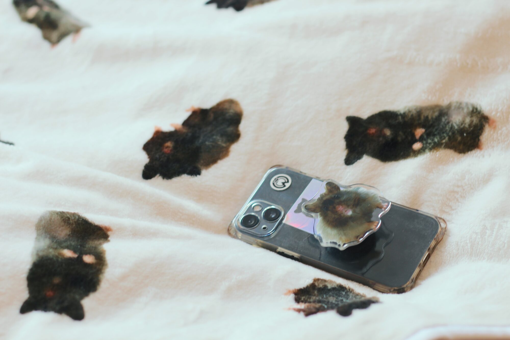 キッチュでシュールな“動く”世界、吉岡美樹さんの創作の秘密