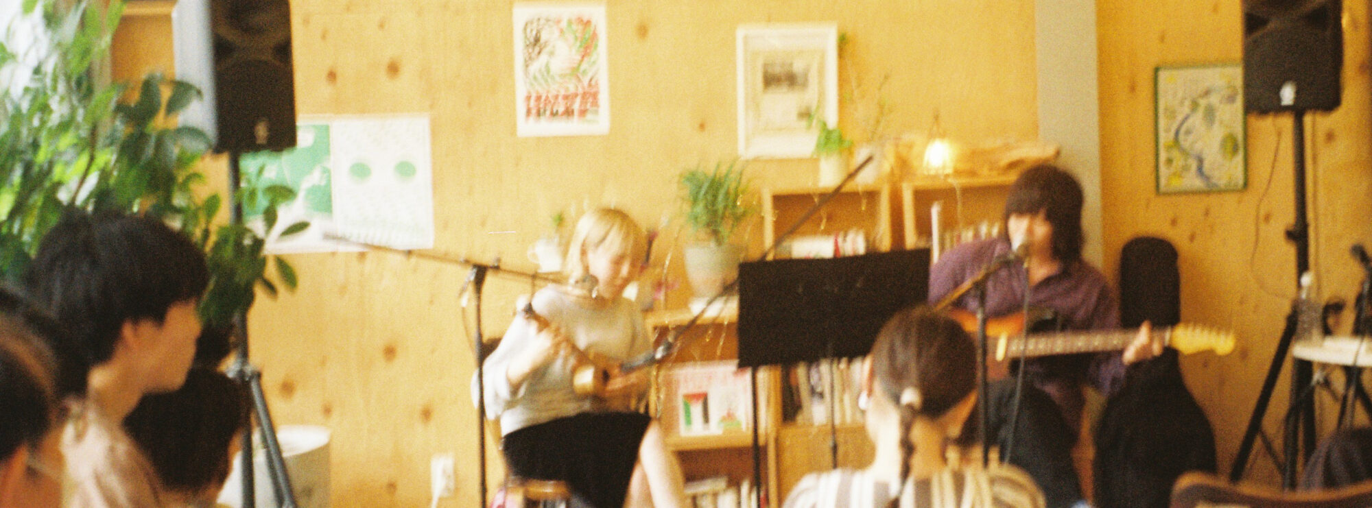 哲学対話×弾き語りライブ。永井玲衣・惠翔兵・惠愛由を迎えたCandlelightレポ