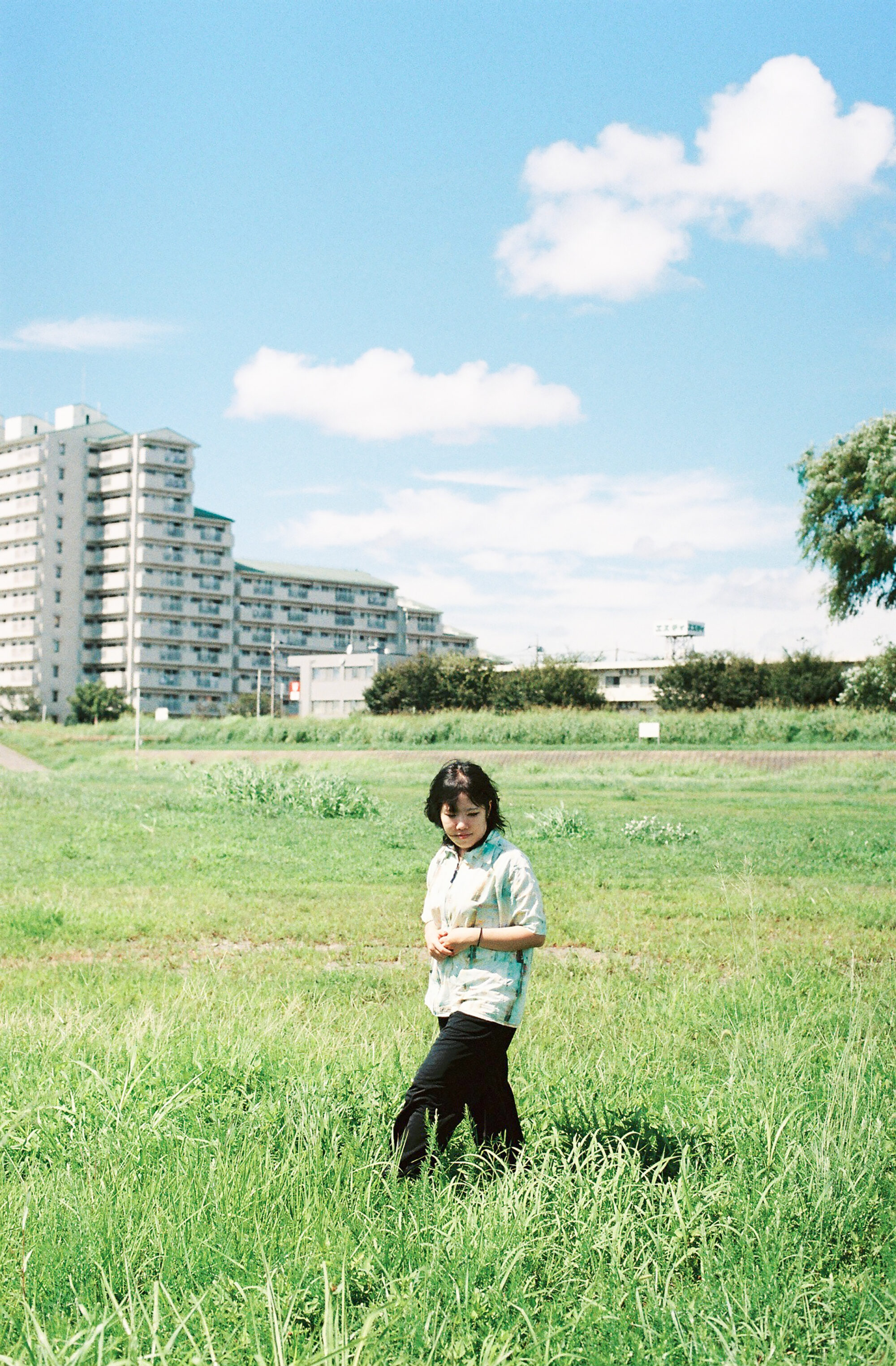 なんでもない場所を歩く幸福。『石がある』太田達成・加納土✕『偶偶放浪記』小指