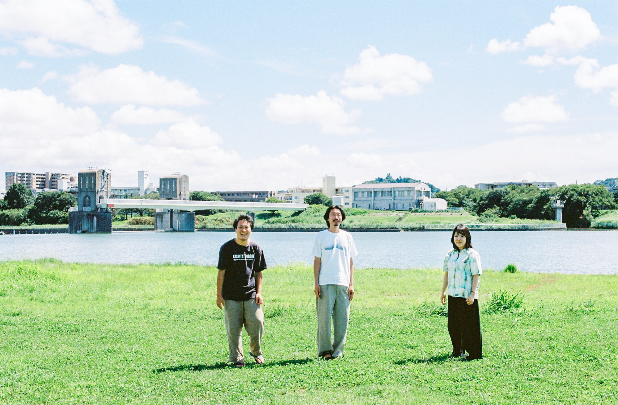 なんでもない場所を歩く幸福。『石がある』太田達成・加納土✕『偶偶放浪記』小指