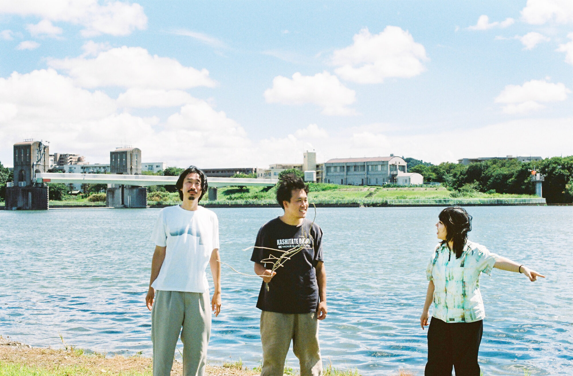 なんでもない場所を歩く幸福。『石がある』太田達成・加納土✕『偶偶放浪記』小指