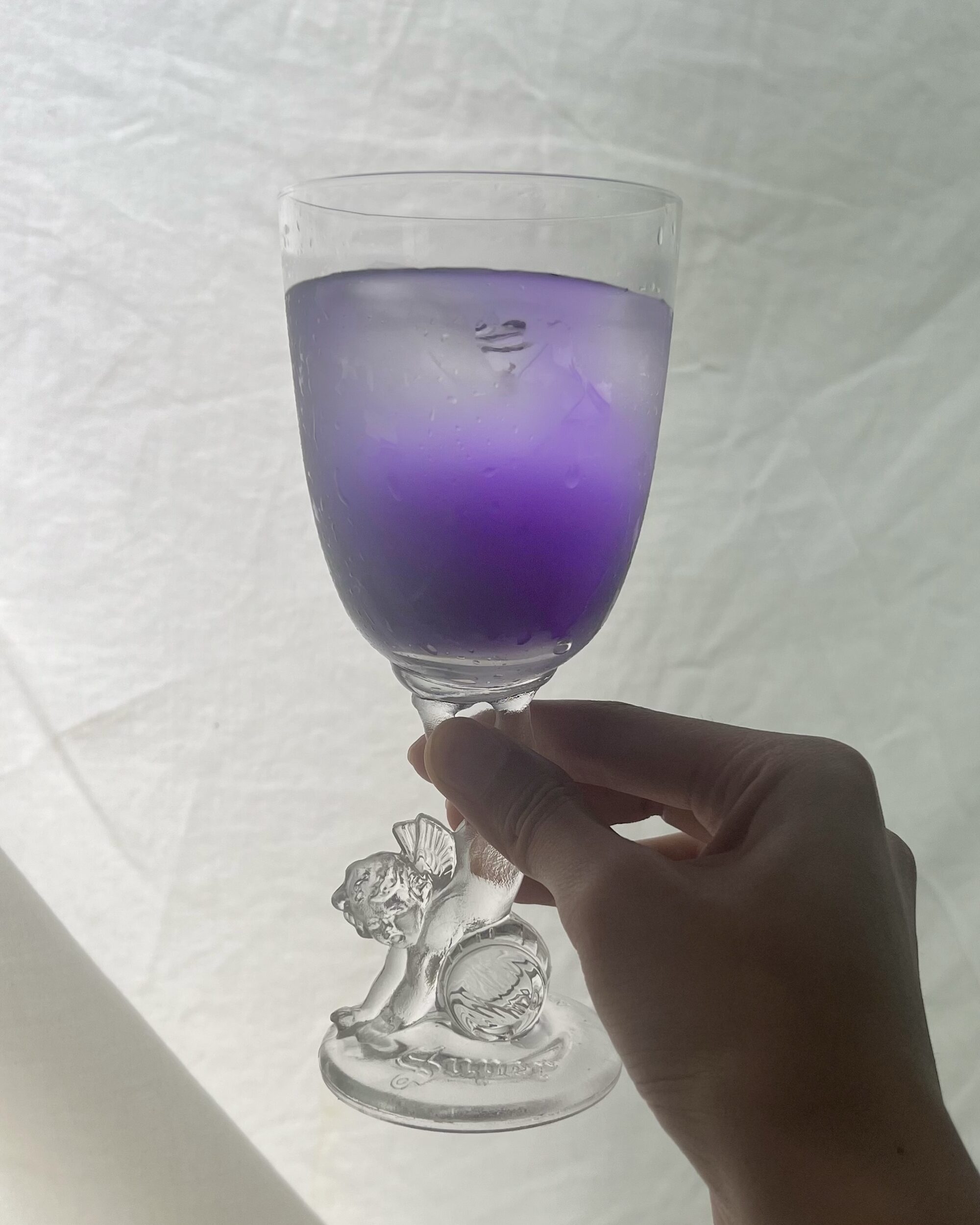 ファンタジーを水で溶く／堀米春寧