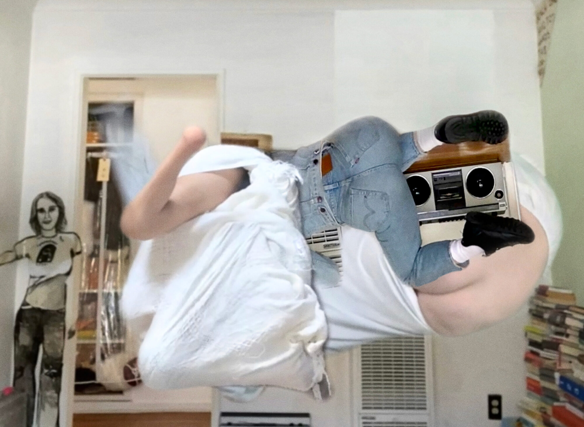 ミランダ・ジュライ『F.A.M.I.L.Y.』をaggiiiiiiiがレポート「そのぎこちなさを愛してる」