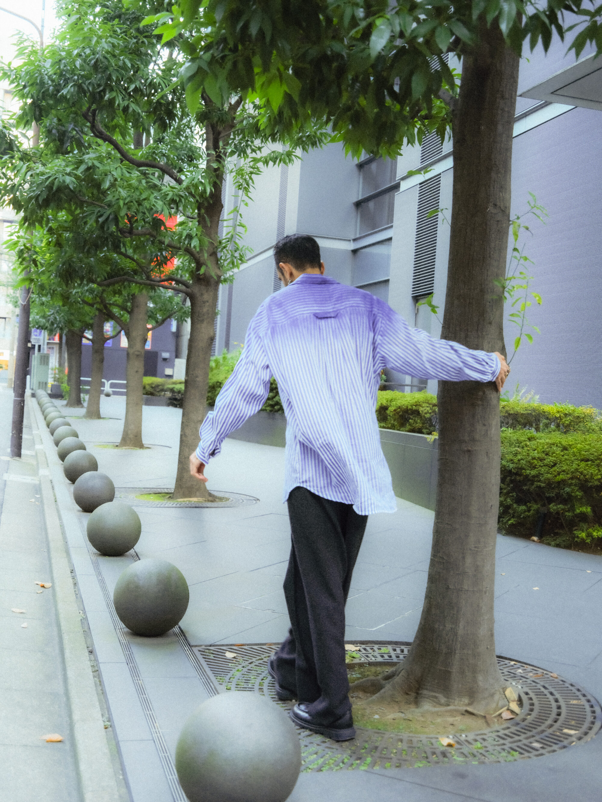 バッシャール・ムラードは歌う。占領、家父長制、ホモフォビアからの解放のビジョン