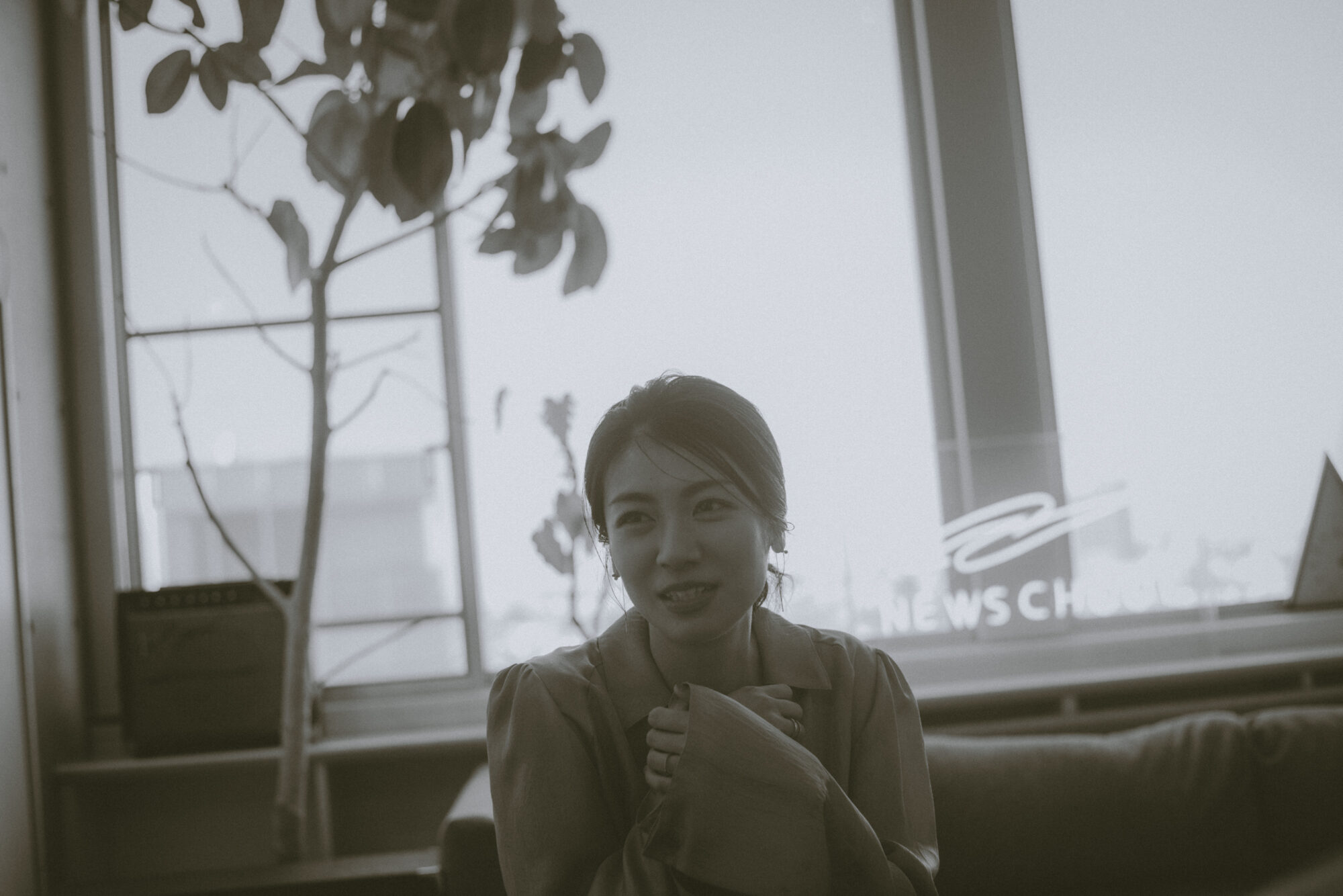 「カメラで撮られないと残せないから」映画『レイブンズ』瀧内公美インタビュー