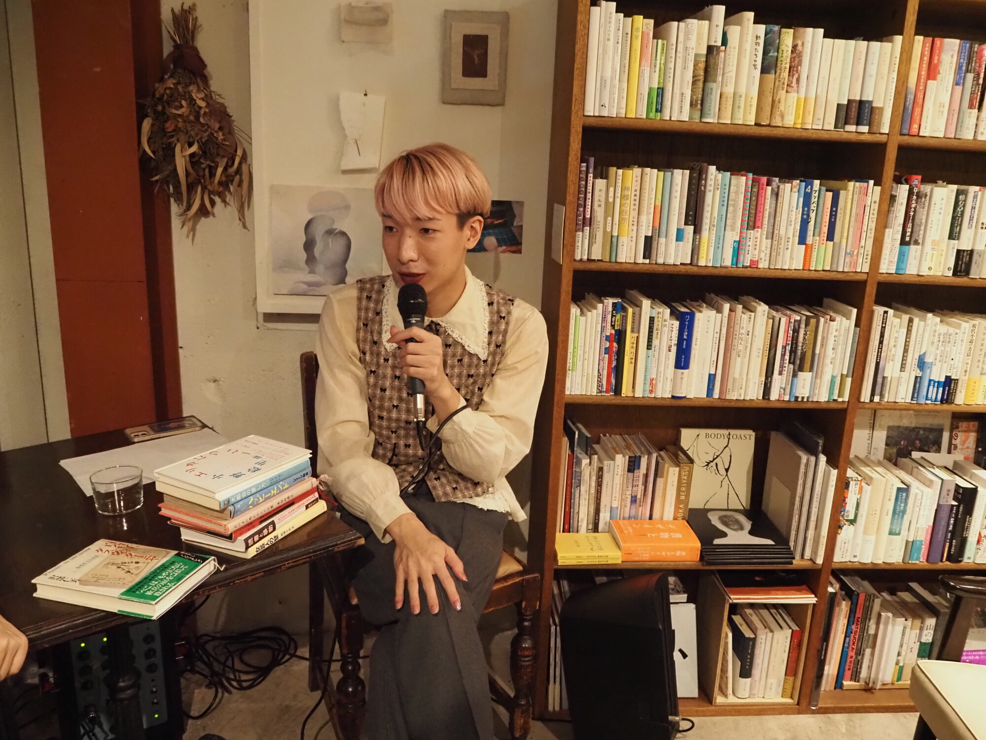 ゆっきゅん×野中モモが選書から語る。友情作詞家としてつくったアルバム。恋愛以外の親密さ