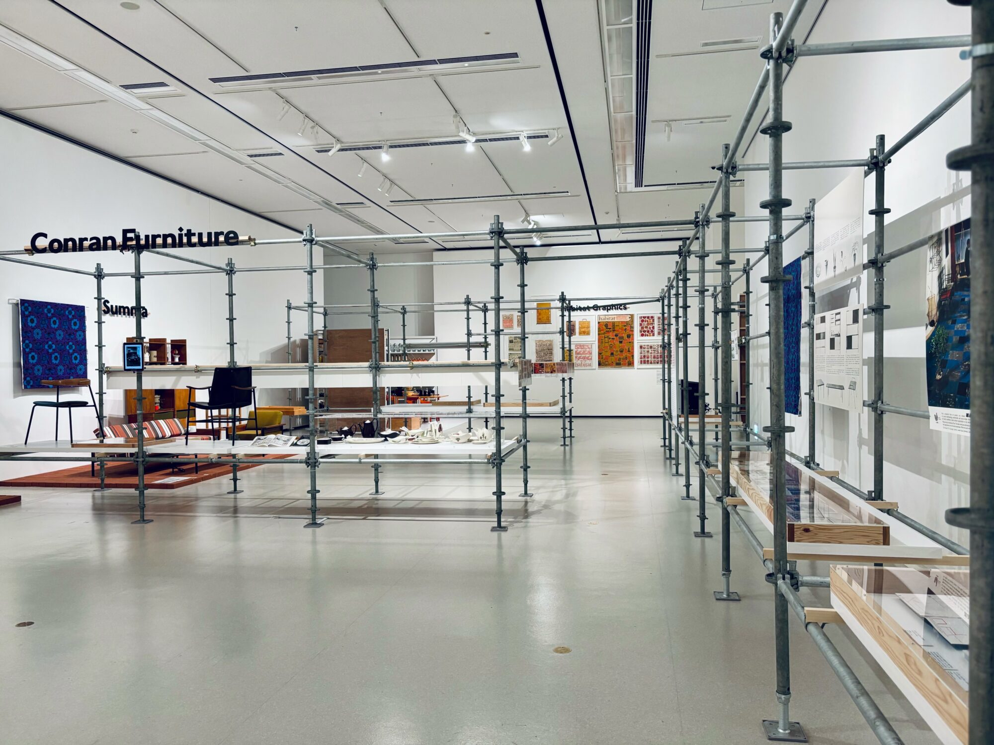 着地しないまま漂う／セメントTHING