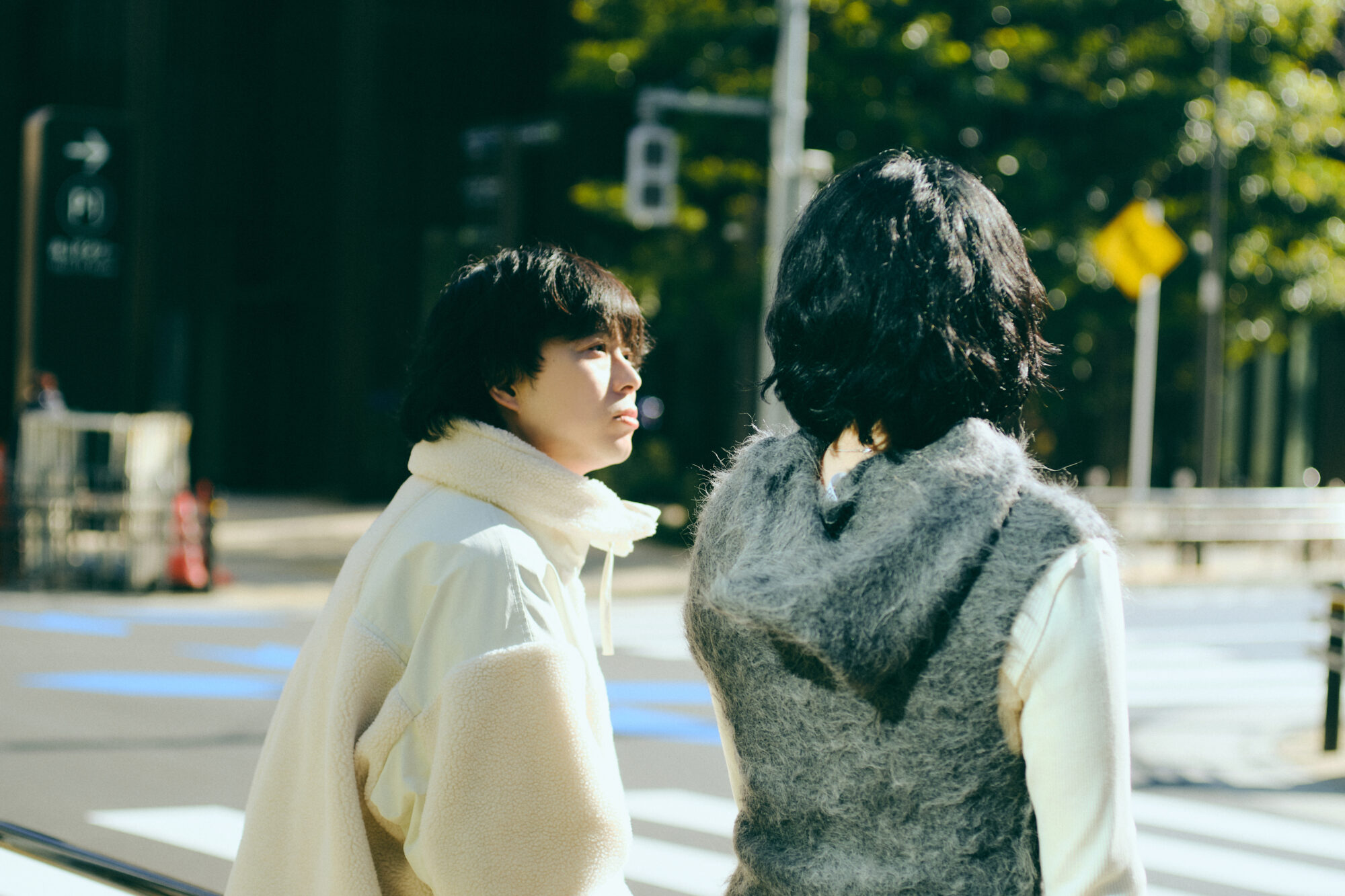 Homecomingsが編み直す、優しさの中にある抵抗と、強い意志。「寂しいまま、手を取り合えたらいい」