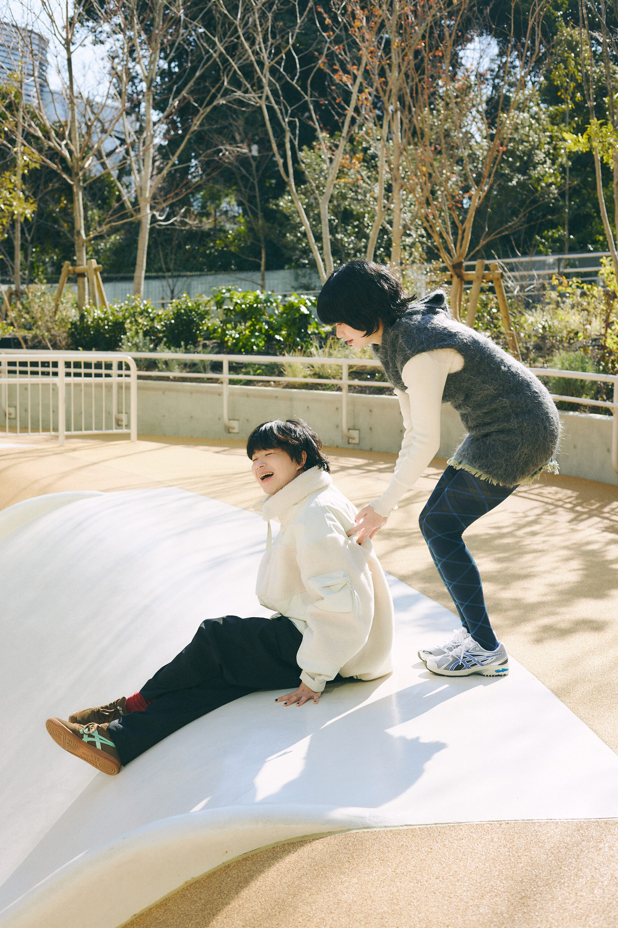 Homecomingsが編み直す、優しさの中にある抵抗と、強い意志。「寂しいまま、手を取り合えたらいい」