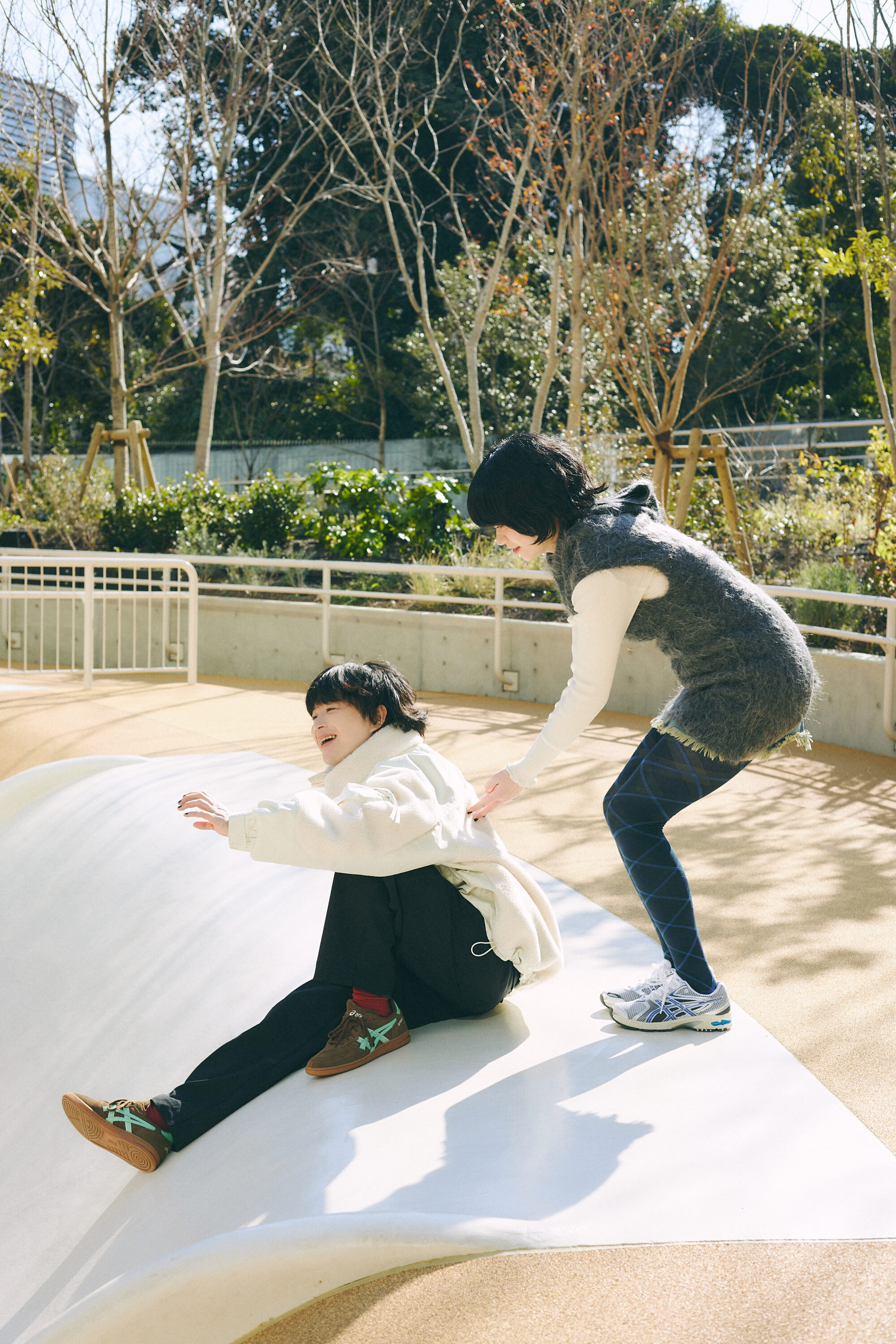 Homecomingsが編み直す、優しさの中にある抵抗と、強い意志。「寂しいまま、手を取り合えたらいい」