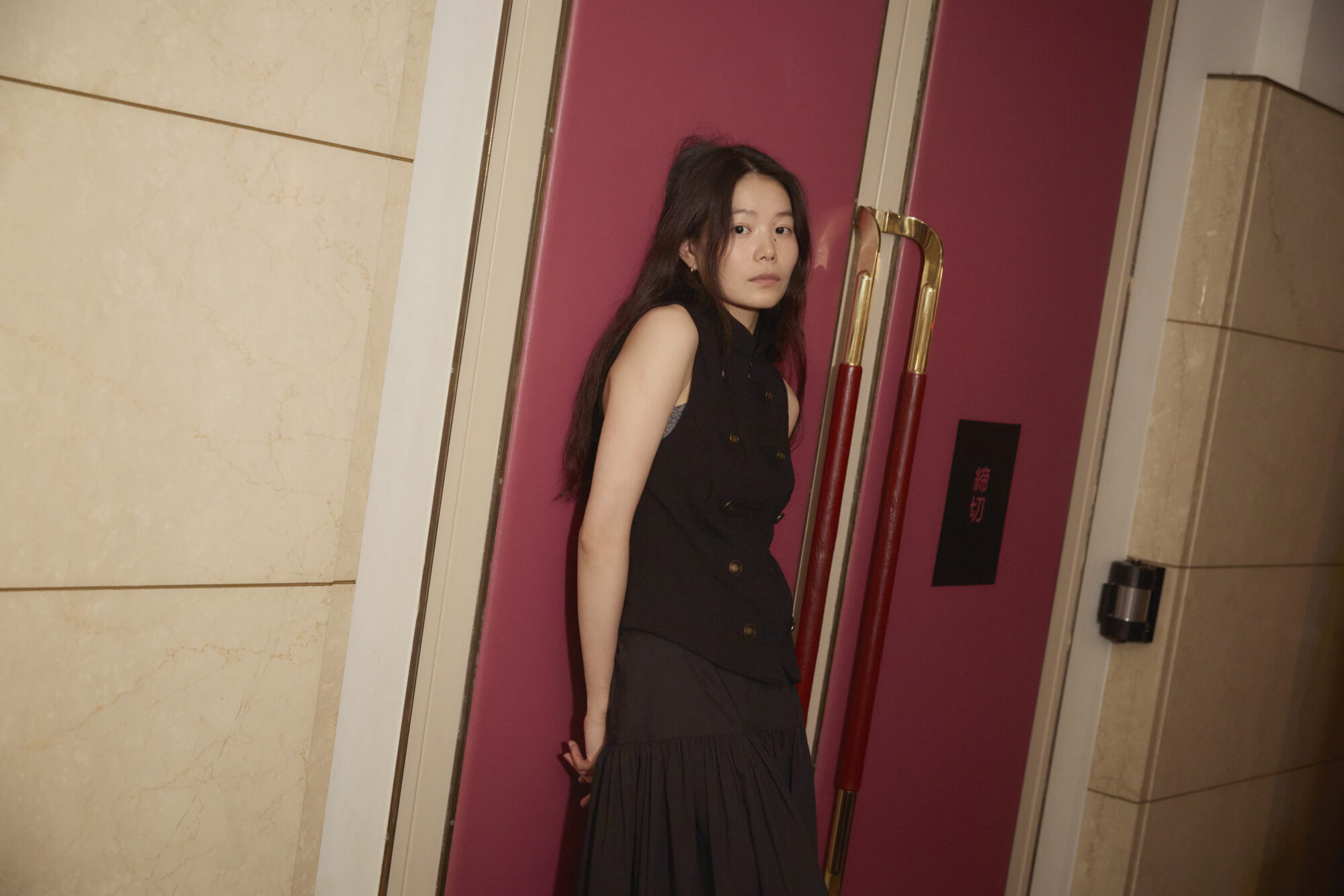 山本奈衣瑠がめぐる、女性写真家たちの軌跡。「こう見られたい」より、自分に集中した先の輝き
